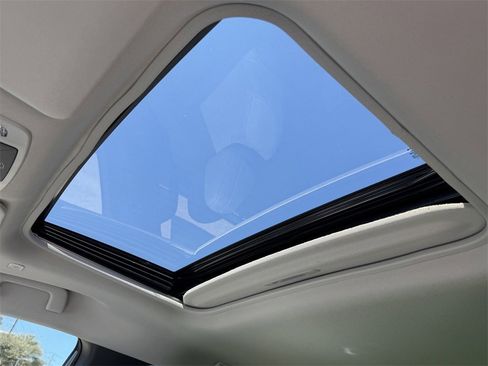 New 2026 Toyota Sienna XLE image 21