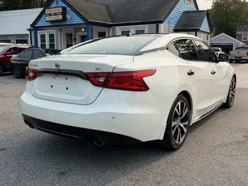 Used 2017 Nissan Maxima 3.5 SL FWD image 6