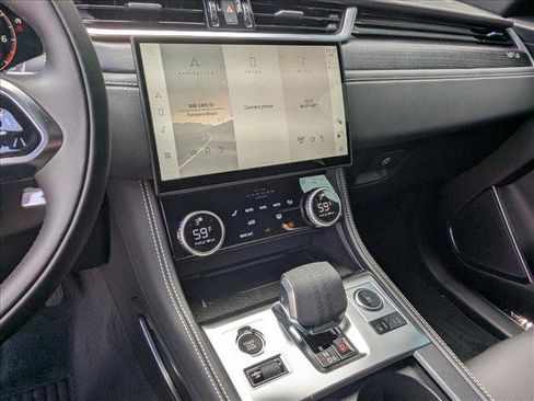 New 2026 Jaguar F-PACE R-Dynamic S image 12