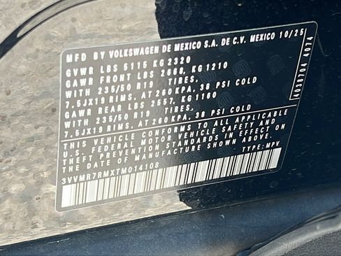 Certified 2026 Volkswagen Tiguan SE w/ Panoramic Sunroof Package AWD/4WD image 30