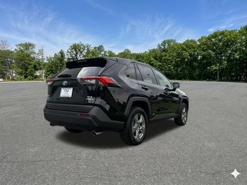 Used 2024 Toyota RAV4 XLE w/ Convenience Package AWD/4WD image 9