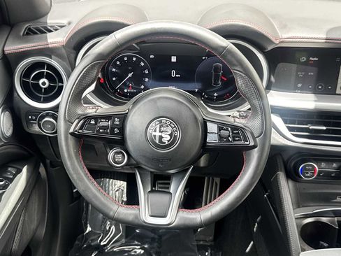 Used 2024 Alfa Romeo Stelvio AWD image 19