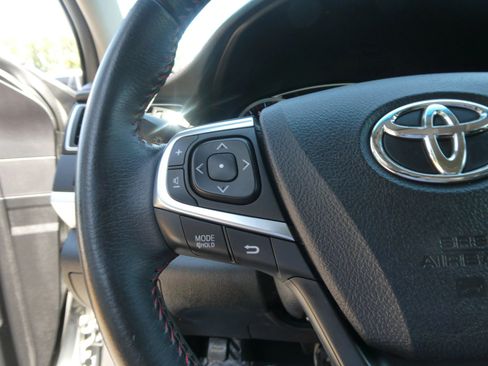 Used 2017 Toyota Camry XSE FWD image 17