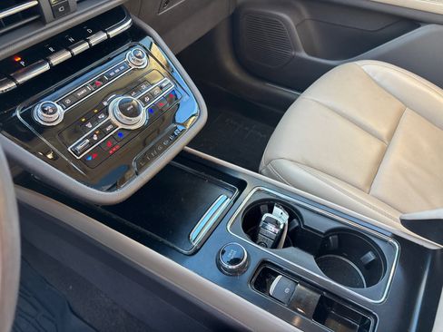 Certified 2022 Lincoln Corsair AWD w/ Premium Package image 22