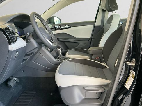 Certified 2025 Volkswagen Taos S AWD/4WD image 9