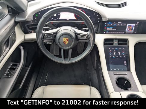 Used 2022 Porsche Taycan image 19