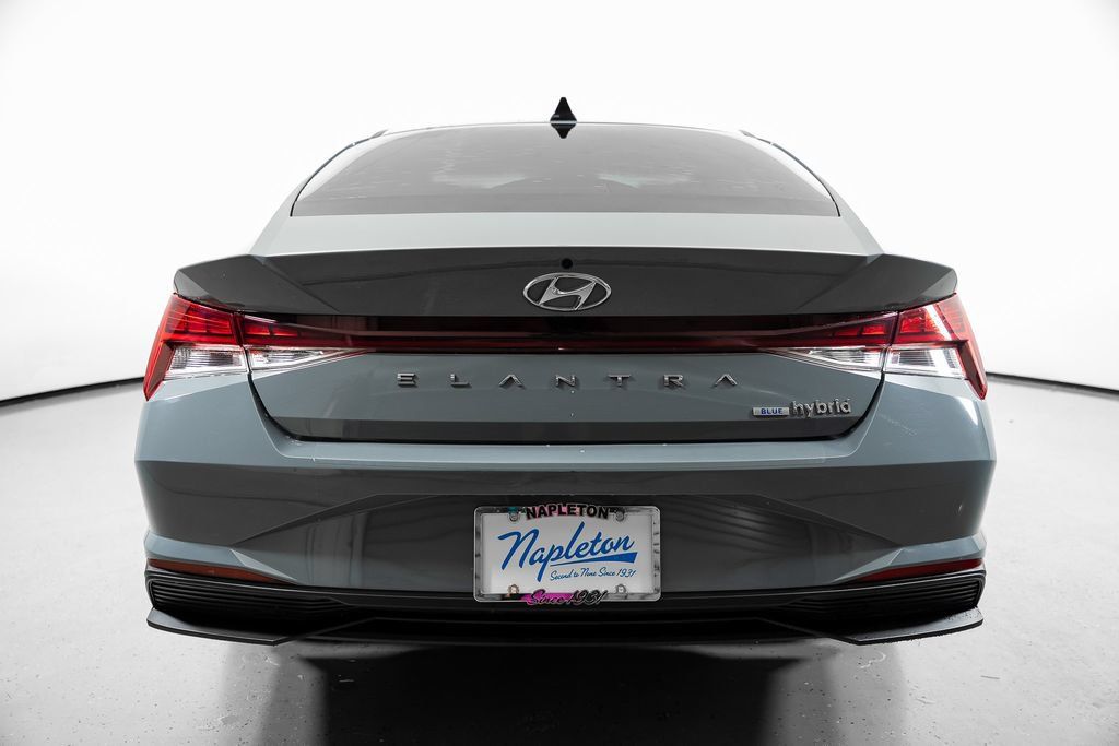 Used 2021 Hyundai Elantra Blue FWD image 11