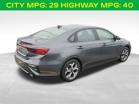 Used 2021 Kia Forte LXS image 3