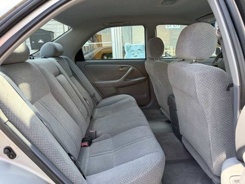Used 2001 Toyota Camry LE FWD image 12