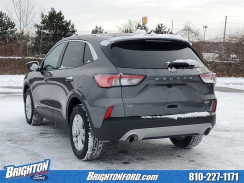Used 2022 Ford Escape SE w/ Convenience Package image 3