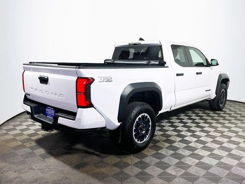 Used 2024 Toyota Tacoma TRD Off-Road AWD/4WD image 7