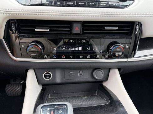 Used 2023 Nissan Rogue SL w/ SL Premium Package AWD/4WD image 22