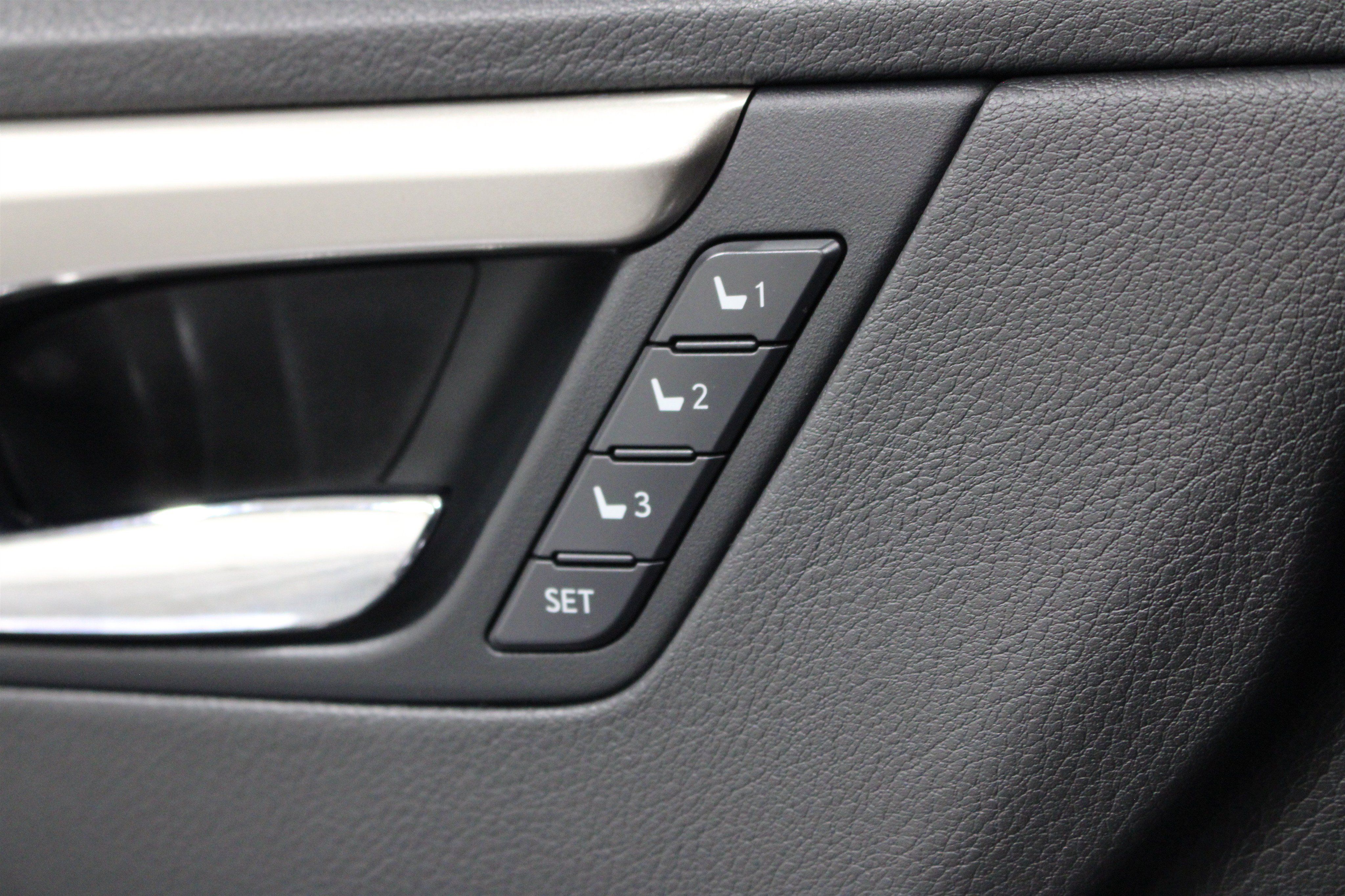 Used 2016 Lexus RX 350 FWD w/ Premium Package image 8