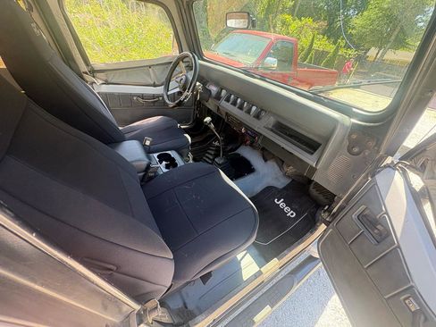 Used 1993 Jeep Wrangler S AWD/4WD image 10