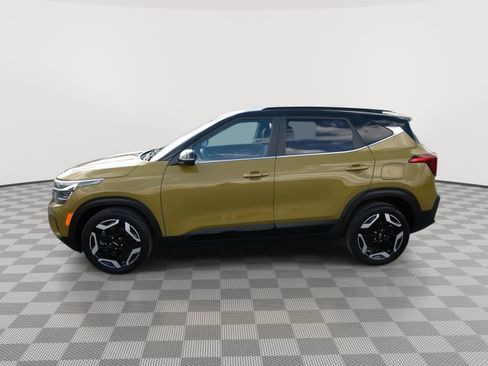 Used 2024 Kia Seltos SX AWD/4WD image 2