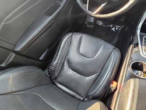 Used 2018 Ford Edge Titanium w/ Equipment Group 301A AWD/4WD image 10