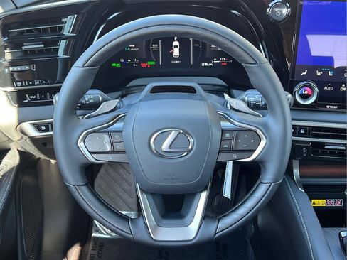 New 2026 Lexus RX 450h AWD image 18