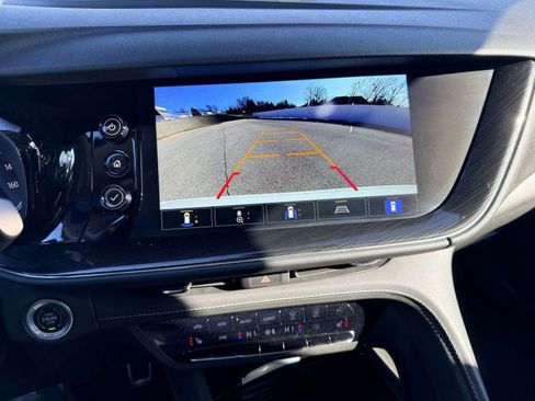 Used 2022 Buick Envision Essence w/ Technology Package I image 30