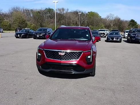 Used 2024 Cadillac XT4 Premium Luxury AWD/4WD image 3