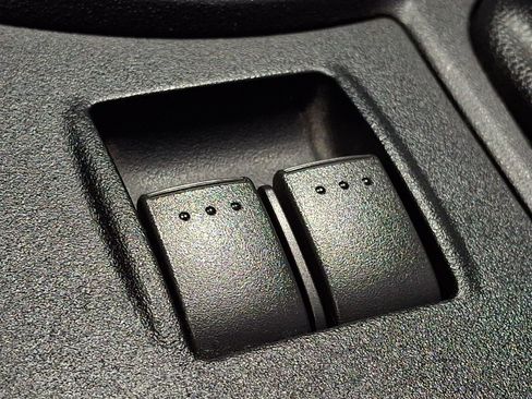 Used 2012 MAZDA MX-5 Miata Grand Touring image 21