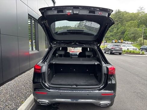 Certified 2025 Mercedes-Benz GLA 250 4MATIC image 46