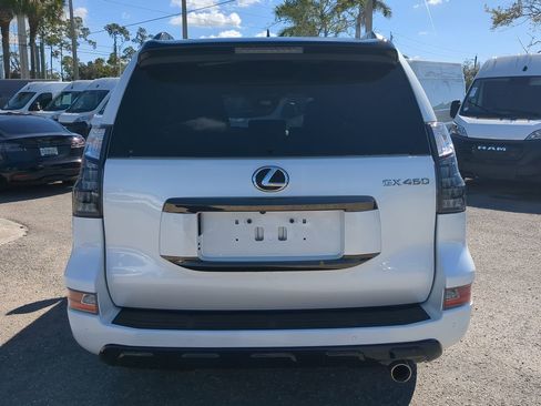 Used 2023 Lexus GX 460 image 6