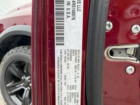 Used 2024 RAM 1500 Warlock AWD/4WD image 17