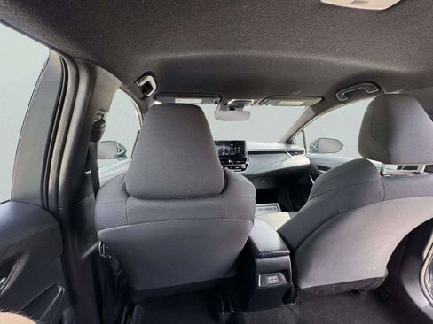 Used 2025 Toyota Corolla SE FWD image 35