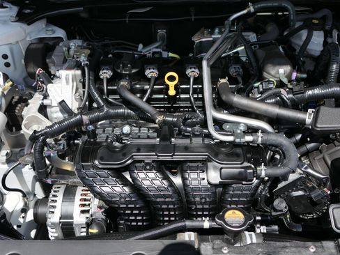 Used 2025 Nissan Altima 2.5 SV image 30