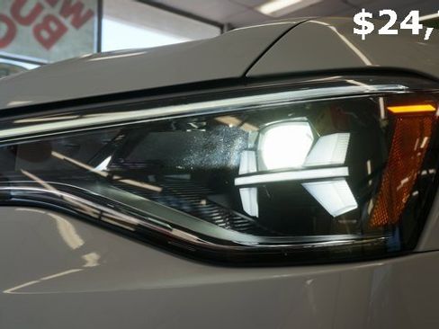 Certified 2025 Volkswagen Taos S image 65