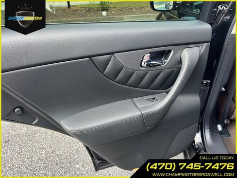 Used 2011 INFINITI FX35 2WD w/ Premium Pkg image 16
