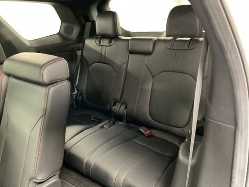 Certified 2025 Honda Pilot Black Edition image 12