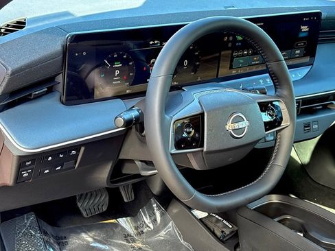 New 2026 Nissan Leaf Platinum+ w/ Cargo Package (Platinum+) image 11