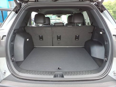 New 2026 GMC Terrain Elevation w/ Elevation Premium Package AWD/4WD image 6