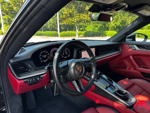 Certified 2025 Porsche 911 Carrera T RWD image 4