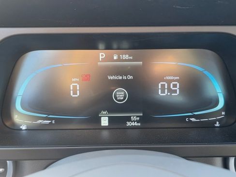 Certified 2025 Hyundai Elantra Sport image 19