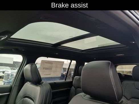 New 2025 Jeep Grand Cherokee L Limited w/ Luxury Tech Group II image 28