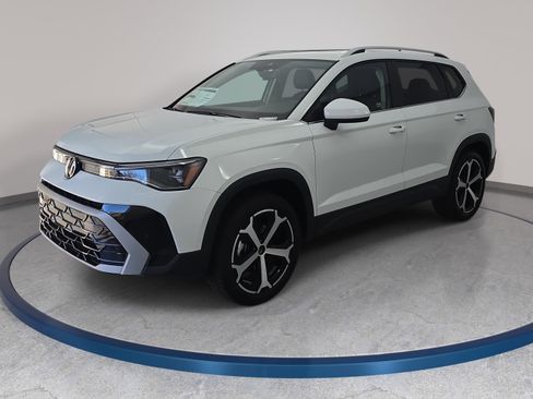 New 2026 Volkswagen Taos SEL AWD/4WD image 1