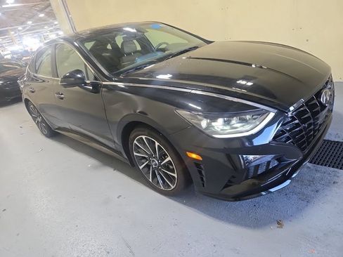 Used 2021 Hyundai Sonata Limited FWD image 3