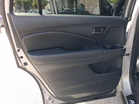 Used 2023 Honda Passport EX-L image 25