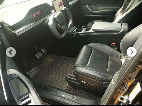 Used 2022 Tesla Model X Plaid AWD/4WD image 8