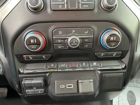 Used 2019 Chevrolet Silverado 1500 RST image 20