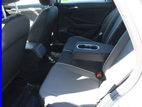 Used 2025 Volkswagen Jetta Sport FWD image 22