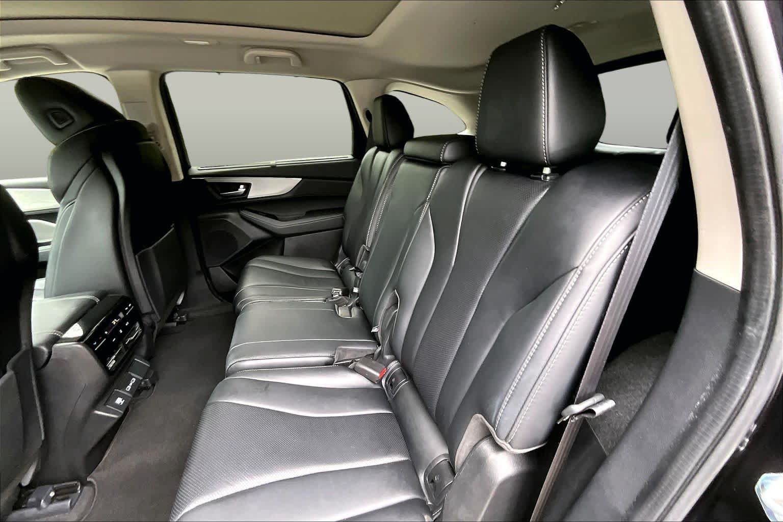 Certified 2024 Acura MDX w/ Technology Package FWD image 21