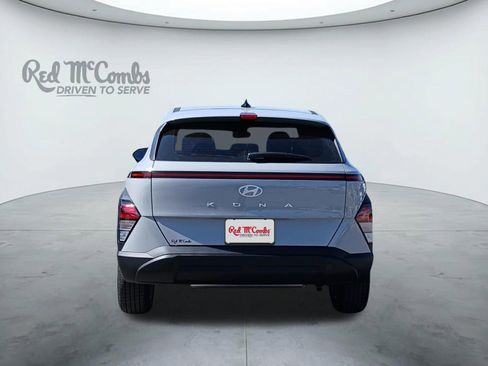 New 2026 Hyundai Kona SE image 4