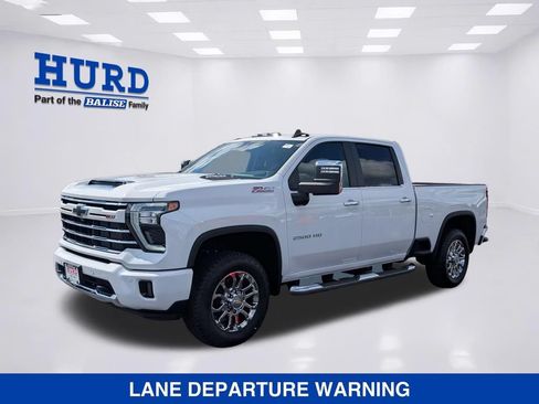 New 2026 Chevrolet Silverado 2500 LT w/ Z71 Chrome Sport Edition AWD/4WD image 8