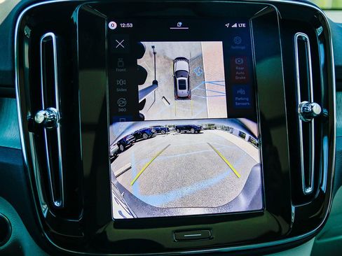 Used 2026 Volvo XC40 B5 Plus w/ Protection Package Premier image 26