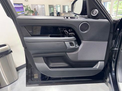 Used 2019 Land Rover Range Rover AWD/4WD image 5