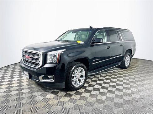 Used 2019 GMC Yukon XL SLT w/ Open Road Package image 3