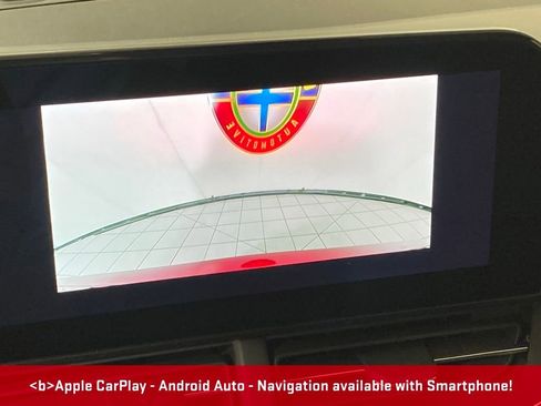 Used 2025 Chevrolet Trax LT w/ LT Convenience Package FWD image 4